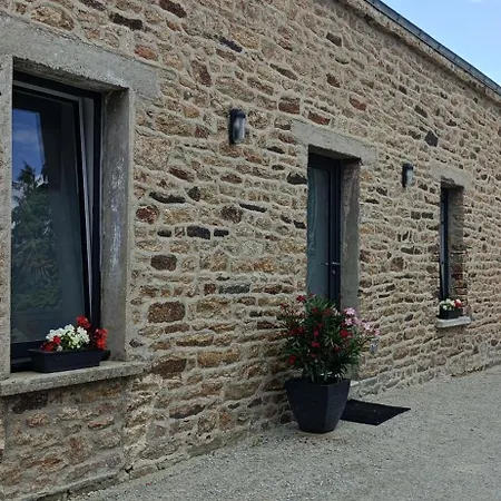 Le Goh Reste, Agreable Maison De Campagne Locmaria-Grand-Champ Exterior photo